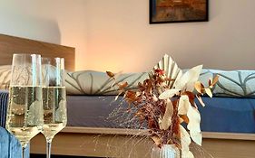 Slunečný apartmán s předzáhradkou Pasohlávky